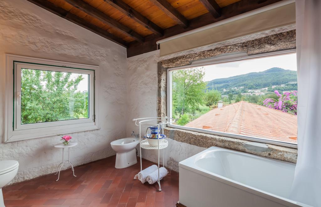 1720 Quinta Da Cancela - Winery & Farmhouse Guimaraes Room photo