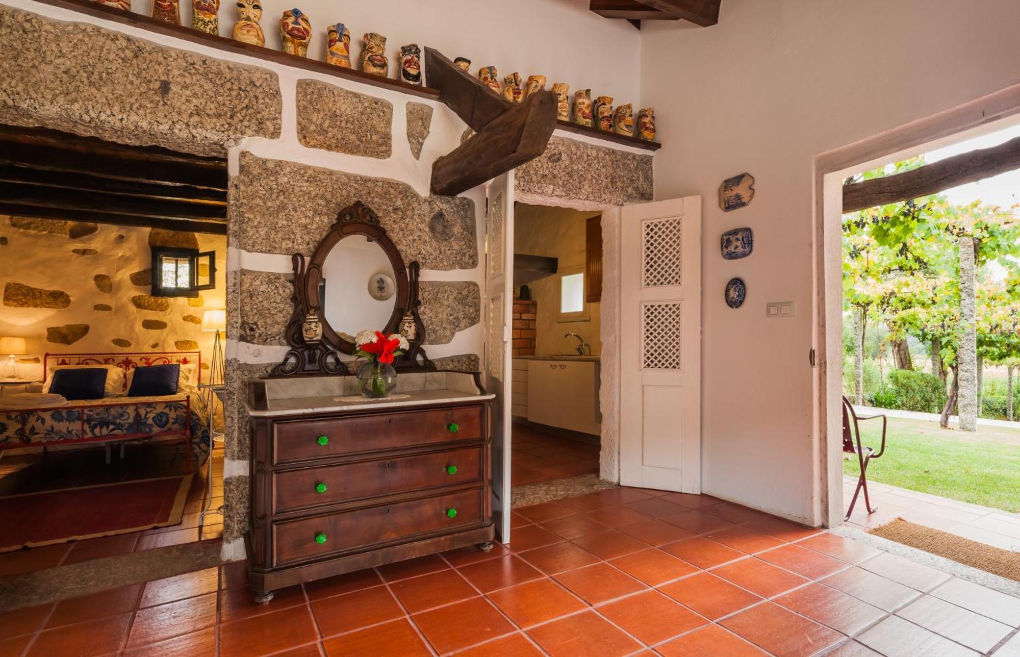 1720 Quinta Da Cancela - Winery & Farmhouse Guimaraes Room photo